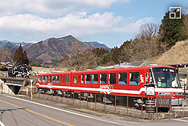 高千穂鉄道の車両、SLも展示（トンネルの駅）